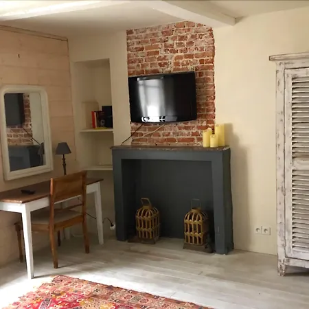 La Cour Sainte Catherine Demeure De Charme Bed & Breakfast