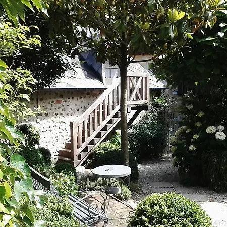 La Cour Sainte Catherine Demeure De Charme Bed & Breakfast 3*