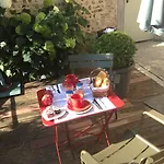 La Cour Sainte Catherine Demeure De Charme 3*