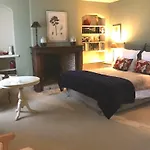 La Cour Sainte Catherine Demeure De Charme Bed & Breakfast