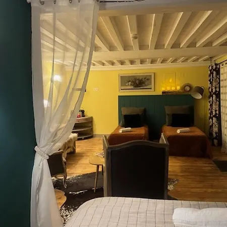 La Cour Sainte Catherine Demeure De Charme Bed & Breakfast 3*