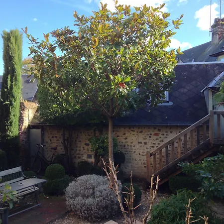 ベッド・アンド・ブレックファスト La Cour Sainte Catherine Demeure De Charme
