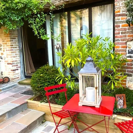ベッド・アンド・ブレックファスト La Cour Sainte Catherine Demeure De Charme 3*