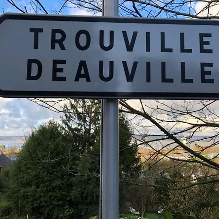 La Cour Sainte Catherine Demeure De Charme Bed & Breakfast 3*