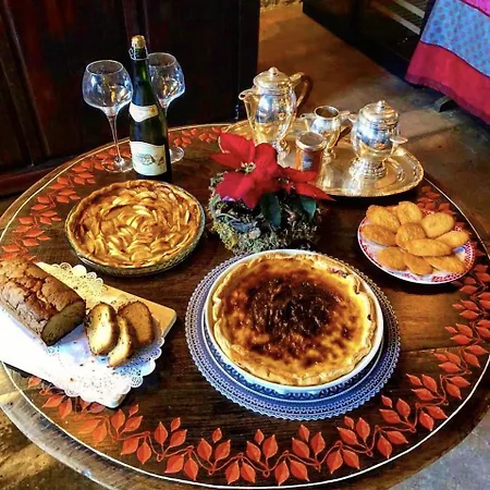 Bed & Breakfast La Cour Sainte Catherine Demeure De Charme 3*
