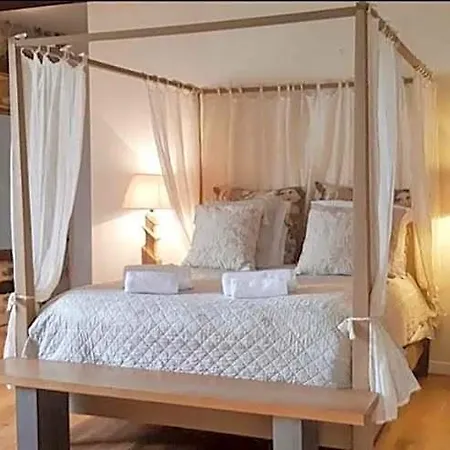 Bed & Breakfast La Cour Sainte Catherine Demeure De Charme