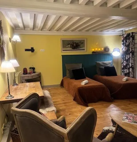 La Cour Sainte Catherine Demeure De Charme Bed & Breakfast