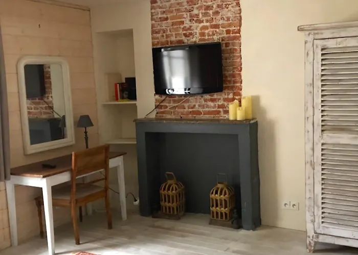 La Cour Sainte Catherine Demeure De Charme Bed & Breakfast