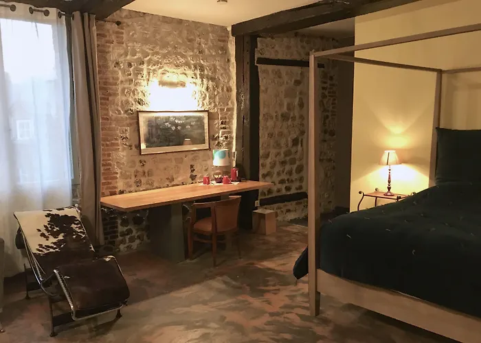 Bed & Breakfast La Cour Sainte Catherine Demeure De Charme 3*