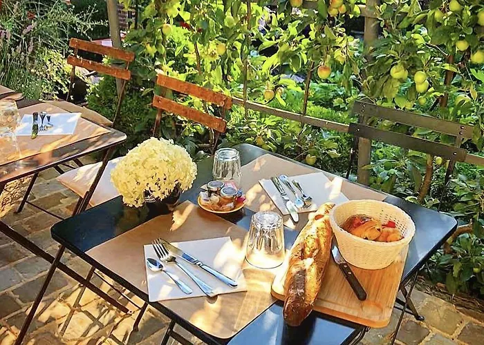 Bed & Breakfast La Cour Sainte Catherine Demeure De Charme Honfleur