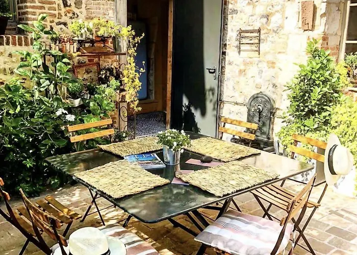 La Cour Sainte Catherine Demeure De Charme Bed & Breakfast Honfleur