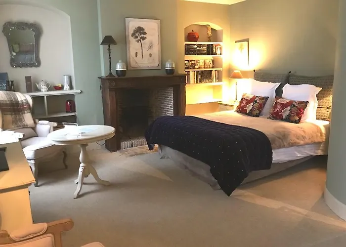 La Cour Sainte Catherine Demeure De Charme Bed & Breakfast