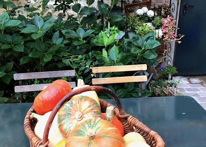 La Cour Sainte Catherine Demeure De Charme Bed & Breakfast 3*